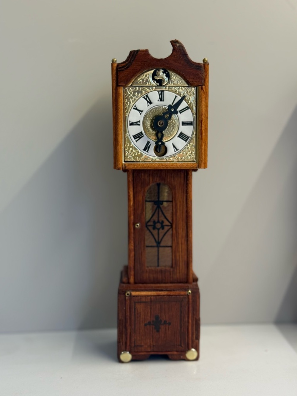 Vintage Arrow Mini Grandfather Clock – Keller & Hufinger Movement